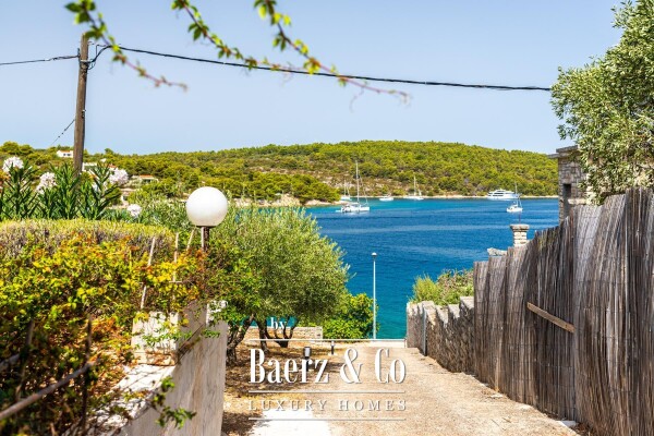 photo 35 Šolta, Nečujam - Property on a Spacious Plot of 3,829 m² first row by the sea